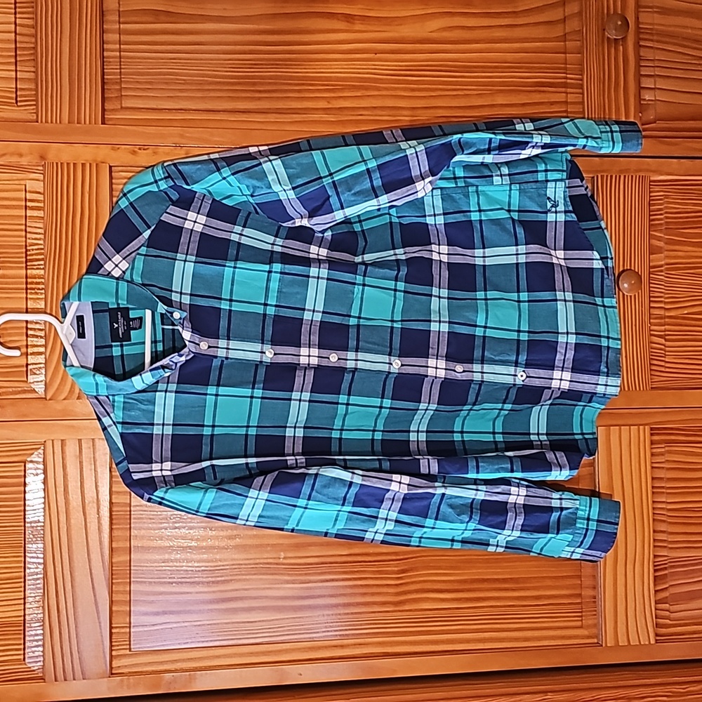 American Eagle Button Up Long Sleeve